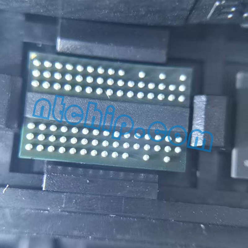 Winbond Electronics Corporation W9751G6KB-18 memory chip bottom
