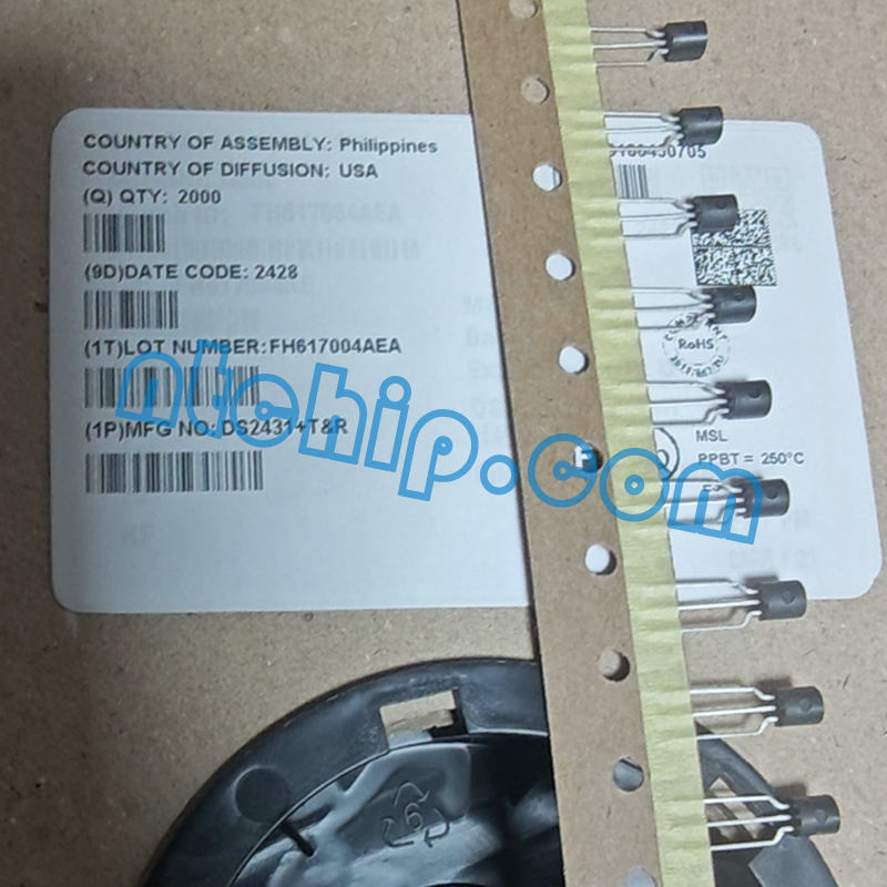 Maxim Integrated DS2431+T&R chip and original label