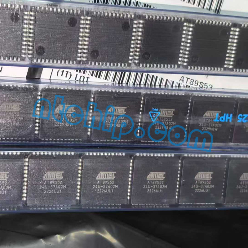 Microchip Technology AT89S52-24JU microcontroller chip