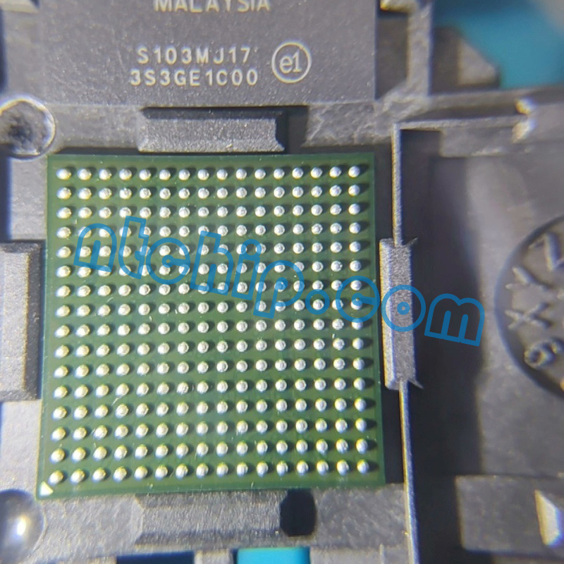 Altera EP4CE10F17C8N electronic part bottom
