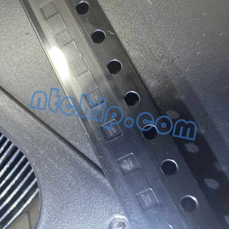 Maxim Integrated MAX17050X+T10 electronic chip