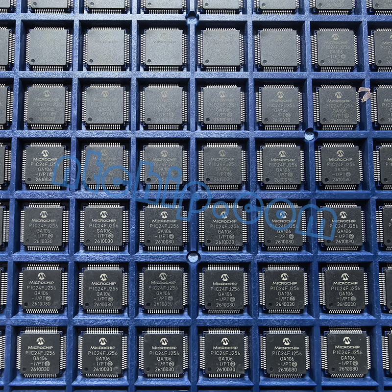 Microchip Technology PIC24FJ256GA106-I/PT semiconductor chip