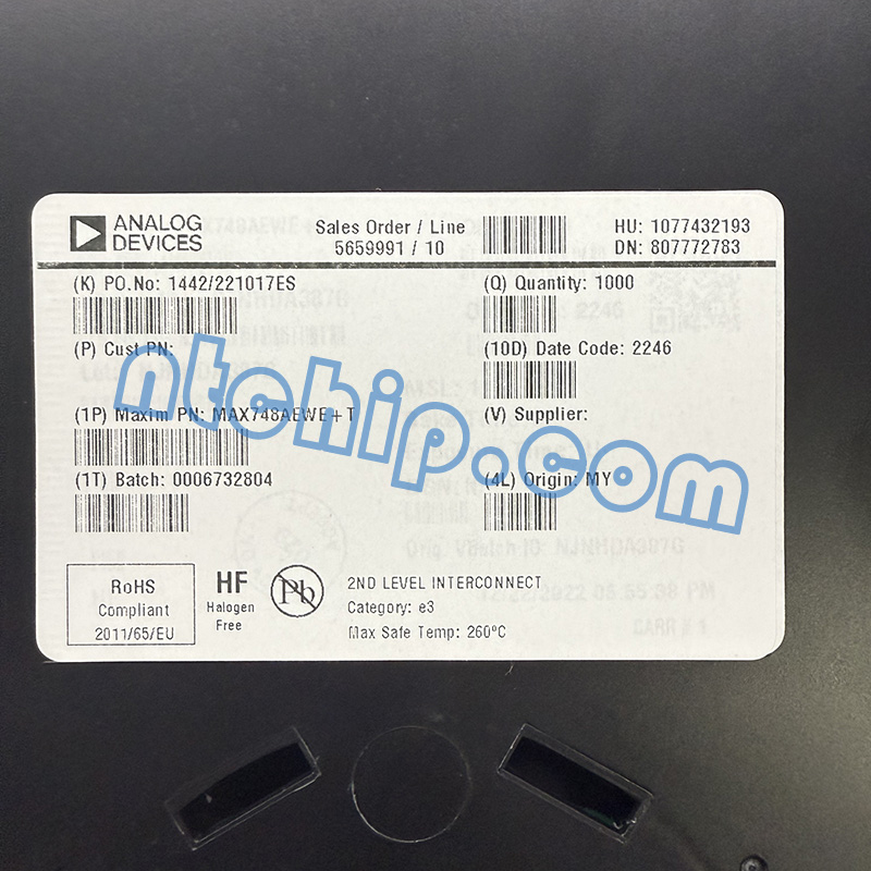 Maxim Integrated MAX748AEWE+T original reel label
